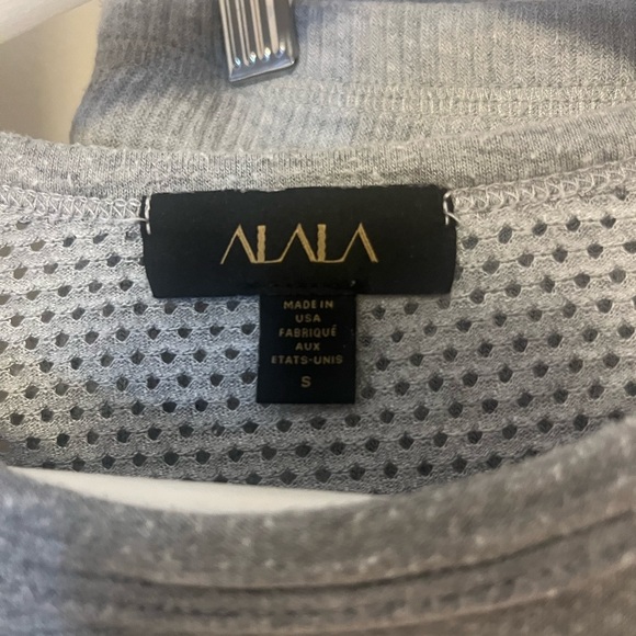 Alala Gray Activewear Top and Pants set Women’s Size Small - Picture 7 of 9